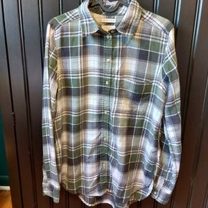 🌱 American Eagle Plaid Button Down